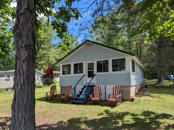 241 Corlear Dr, Willsboro, NY 12996