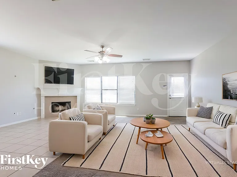 8015 N Tarrytown Crossing Dr — Photo 5