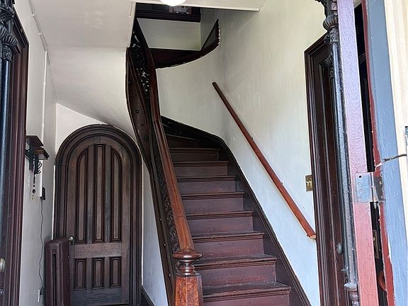 4th image of 612 Lodi St