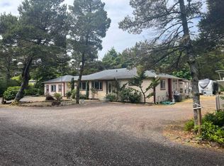 87772 Rhododendron Dr, Florence, OR 97439