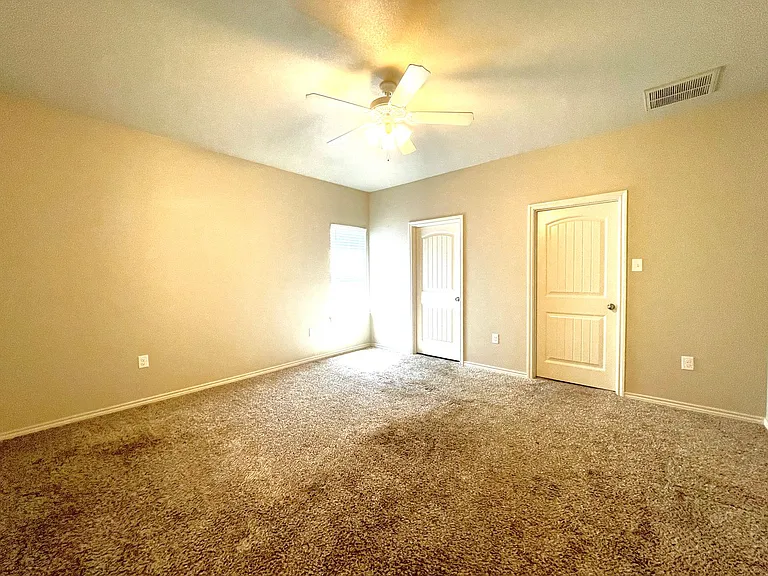 11209 Akron Ave — Photo 5