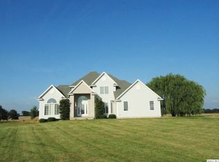 1441 Hemingway Dr E, Quincy, IL 62305