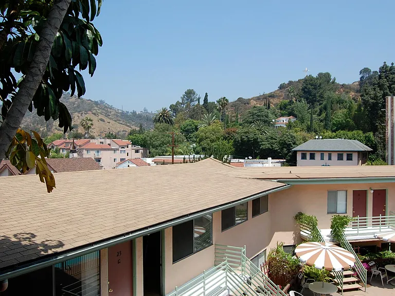 2255 N Cahuenga Blvd #9 — Photo 5