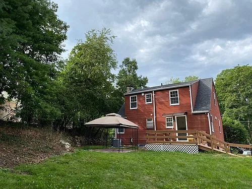 12 Riverview Dr Photo 1