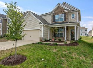 8321 Dallas Bay Rd, Charlotte, NC 28278