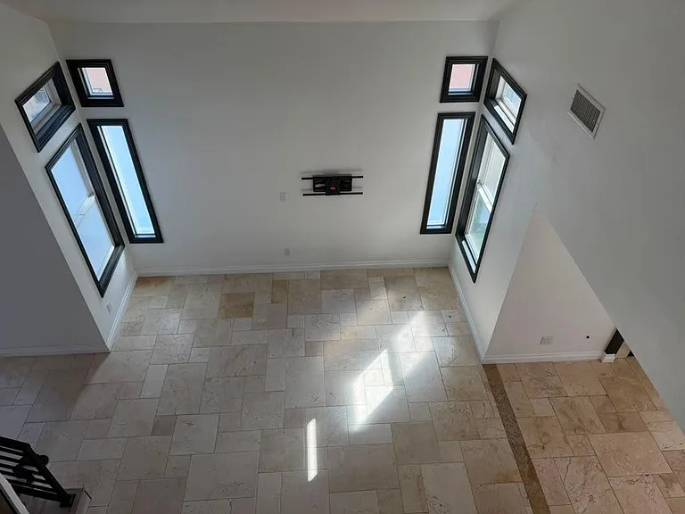 13960 Carmel Ridge Rd — Photo 18