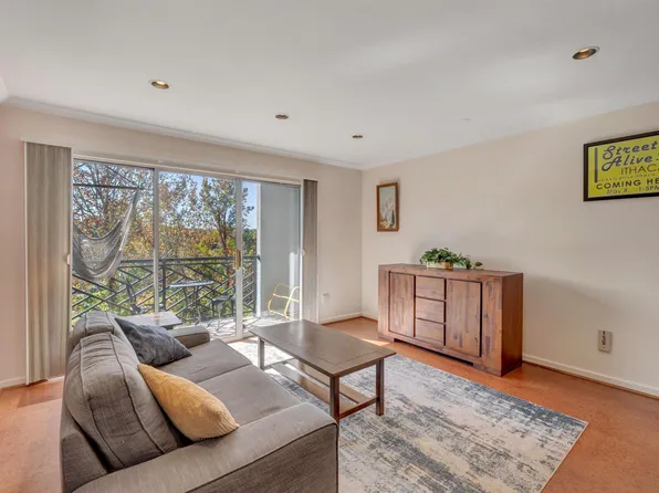 1604 Monticello Ave Unit F, Charlottesville, VA 22902