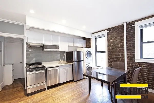 Rented by R New York | media 38