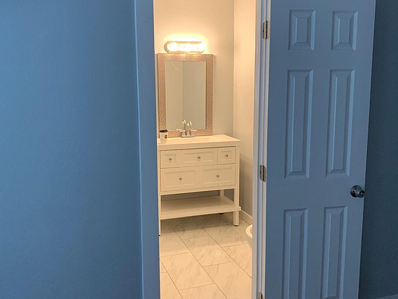 4th image of 1121 N Crawford St APT B