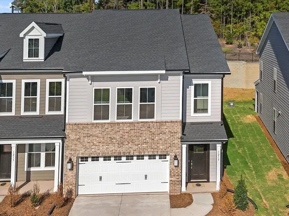 1215 Bell Heather Rd, Durham, NC 27703