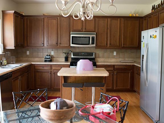 Lots of cabinet space