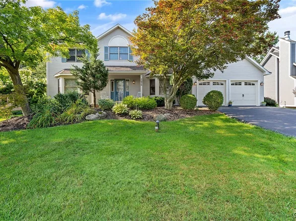 7676 Mountain Ash, Liverpool, NY 13090