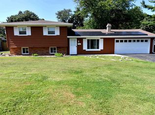 1614 Springfield Rd, East Peoria, IL 61611