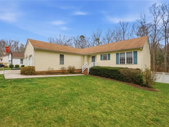 4253 Birdella Dr, Williamsburg, VA 23188