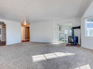 613 SE 1st St, Newport, OR 97365