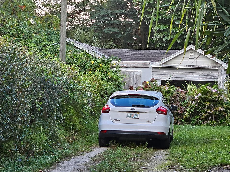 1st image of 1624 SW 28th Avenue