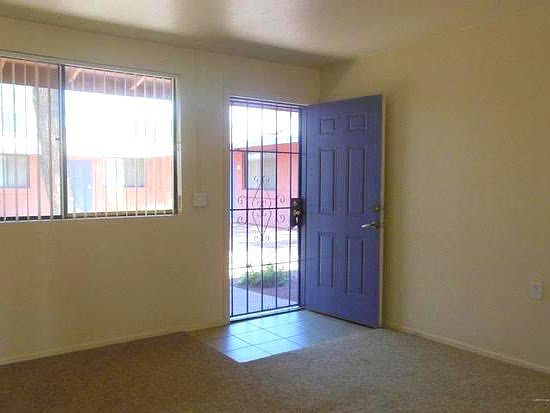 0d072a0b-0067-4c0f-bff3-81d3703a0bc0_11242015