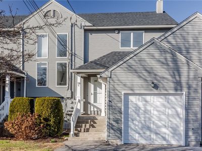 76 Valley Green Ct #C, North Providence, RI, 02904