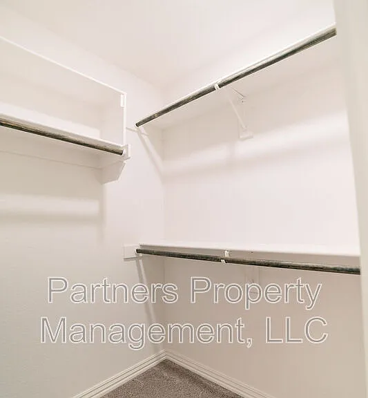 372 Canada Dr — Photo 13