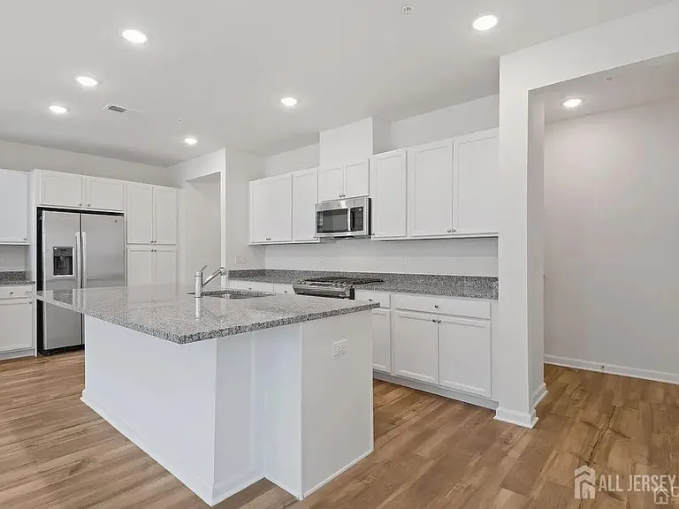 735 Station Rd #1 — Photo 1