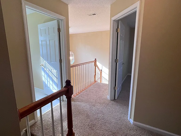 201 Tecumseh Ct — Photo 23