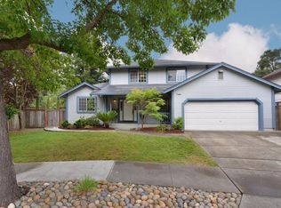 2197 Zinfandel Dr, Santa Rosa, CA 95403