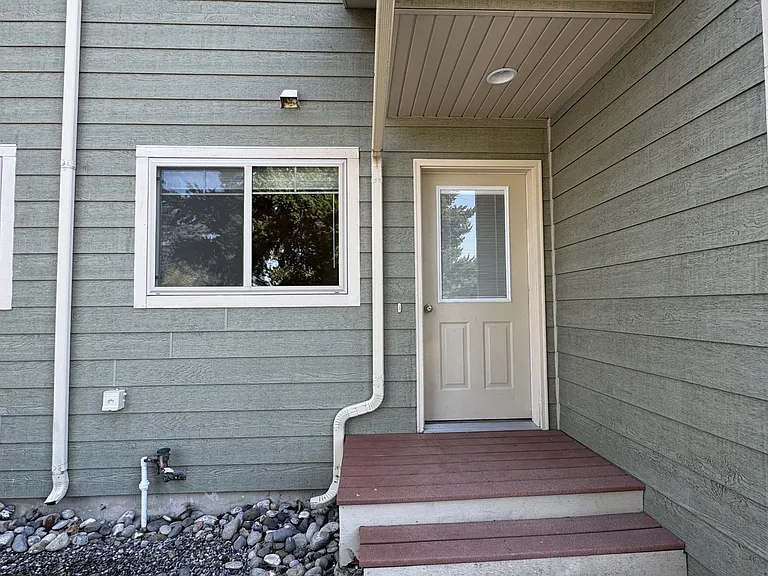 606 Minnesota St — Photo 1
