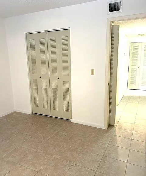 130 Jasmine Woods Ct #11D — Photo 22