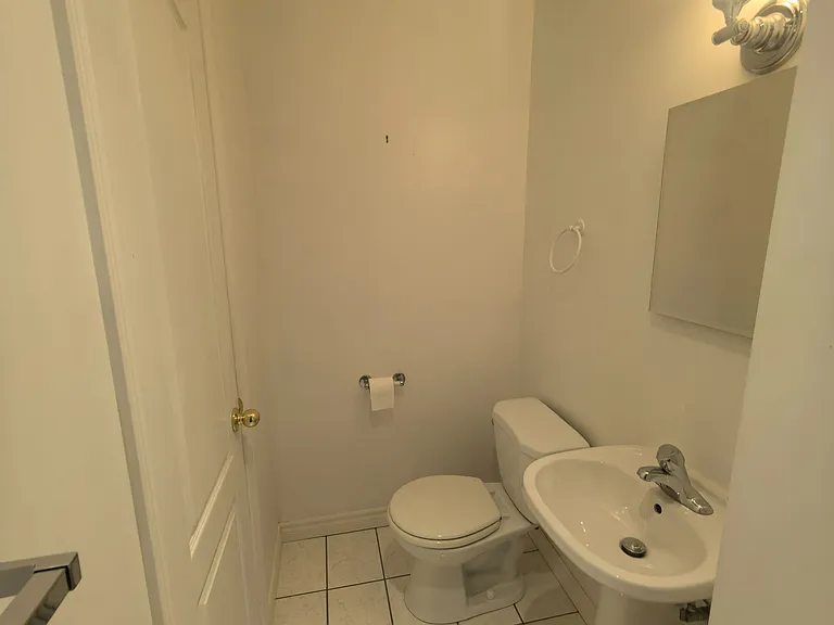 18 Nantucket Dr #BASEMENT — Photo 16