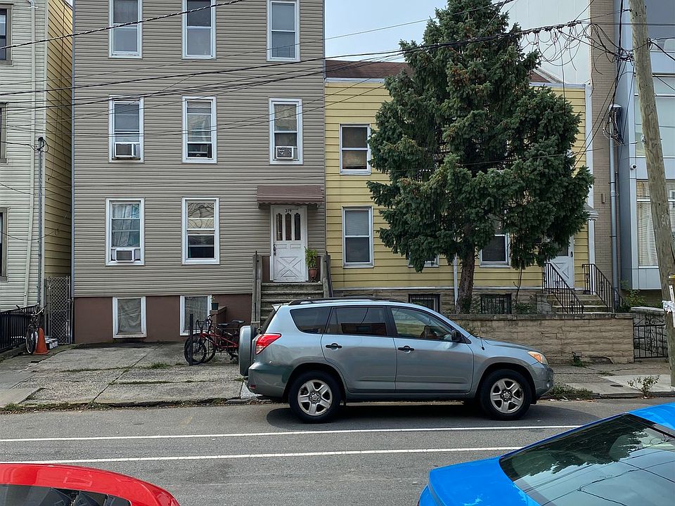 2nd image of 319 4th St