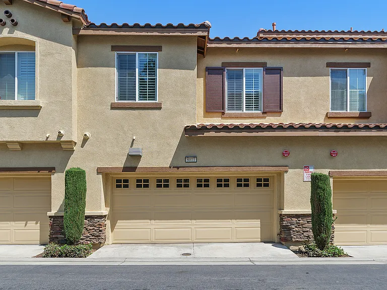 8011 City View Pl — Photo 30