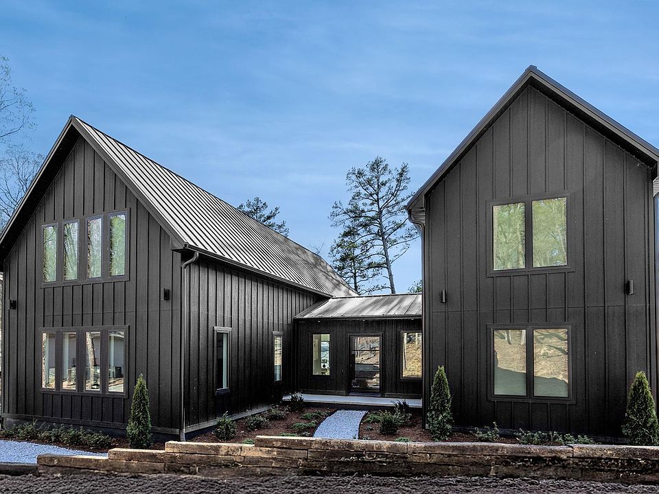 1st image of 2670 Tannenbaum Rd