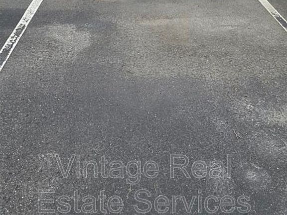 2nd image of 2260 Fluorshire Dr