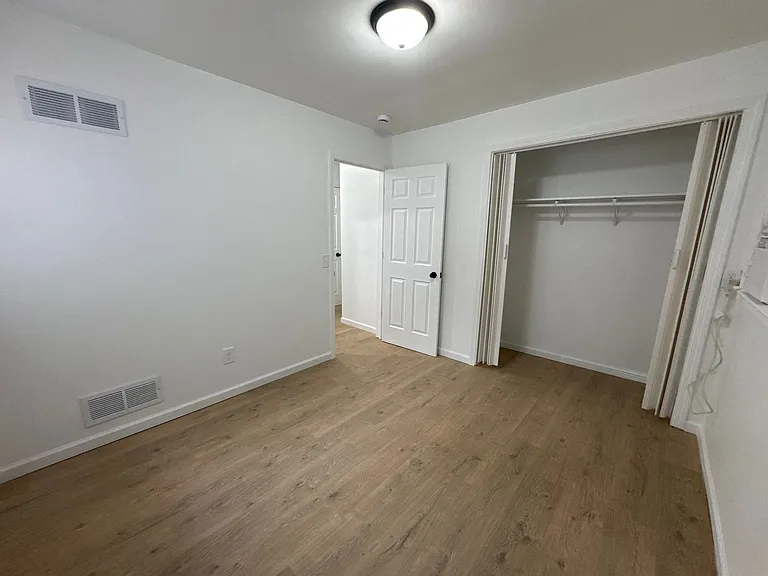 2708 Trimble St — Photo 20