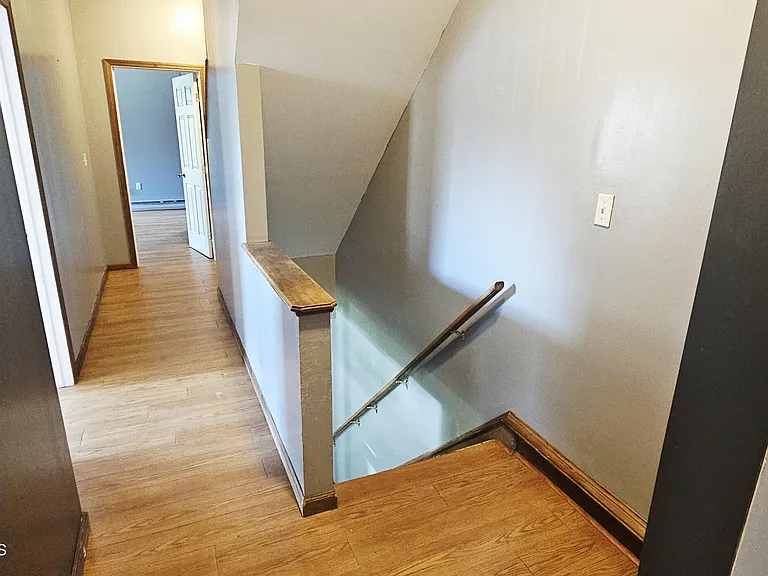 1631 Vine St — Photo 12