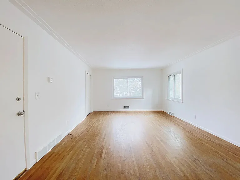 3044 Buchanan St NE — Photo 6
