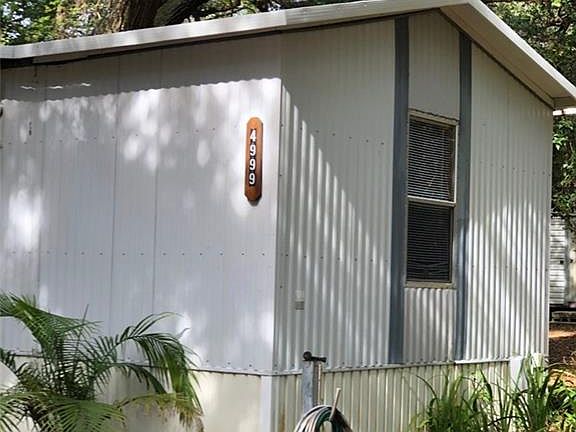 3rd image of 4999 N Tanglewood Ave
