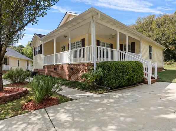 131 Joseph Ln, Mooresville, NC 28115