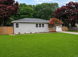 11 Mayfield, Mastic Beach, NY 11951