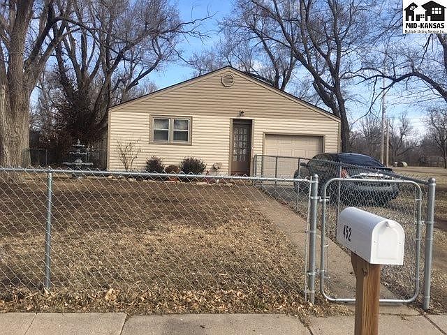 1st image of 452 Justice St