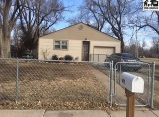 452 Justice St, Hutchinson, KS 67501