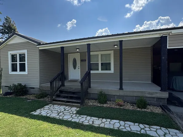 6155 Woodmont Dr, Tuscumbia, AL 35674