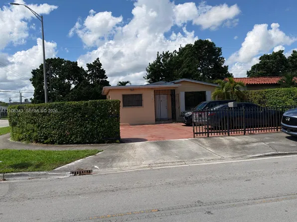2500 W 8th Ln, Hialeah, FL 33010