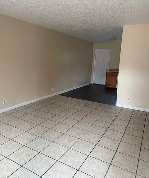 3710 Pine St — Photo 2