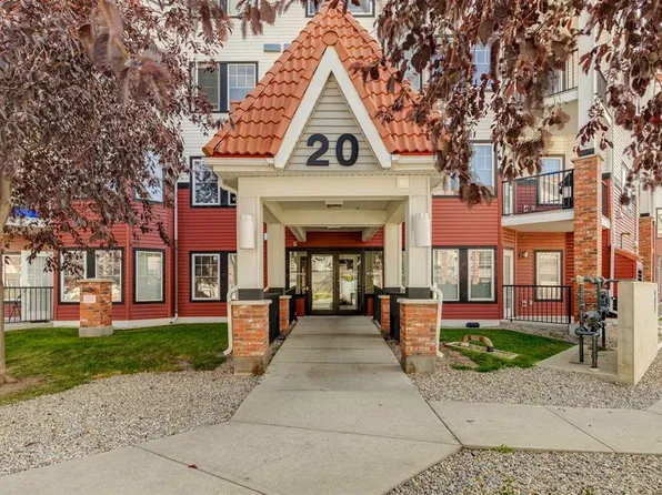 20 NE Royal Oak Plz NW #222, Calgary, AB T3G 0E6