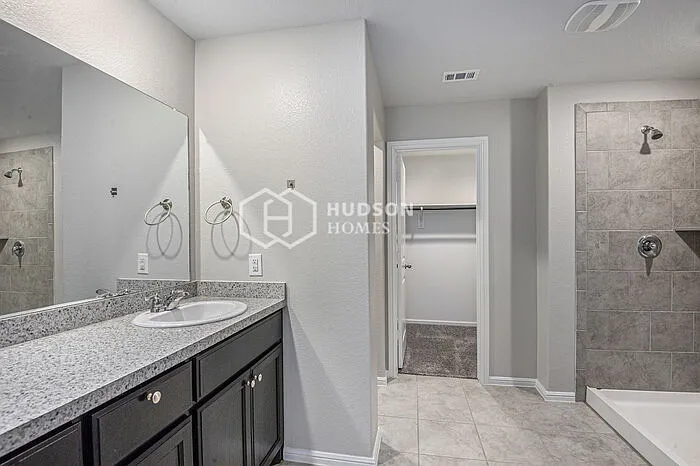 16441 Pembine Ln — Photo 8