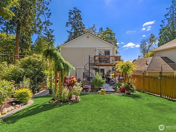 2nd image of 19131 Harris Avenue NE