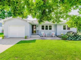 3104 S 33rd Ter, Saint Joseph, MO 64503