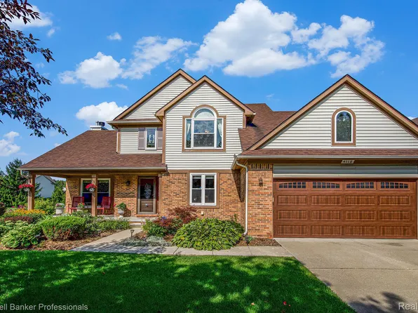 4118 Crystal Creek Dr, Ypsilanti, MI 48197