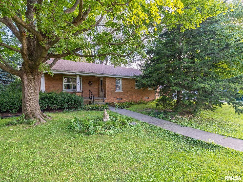 1st image of 304 Davis Ct